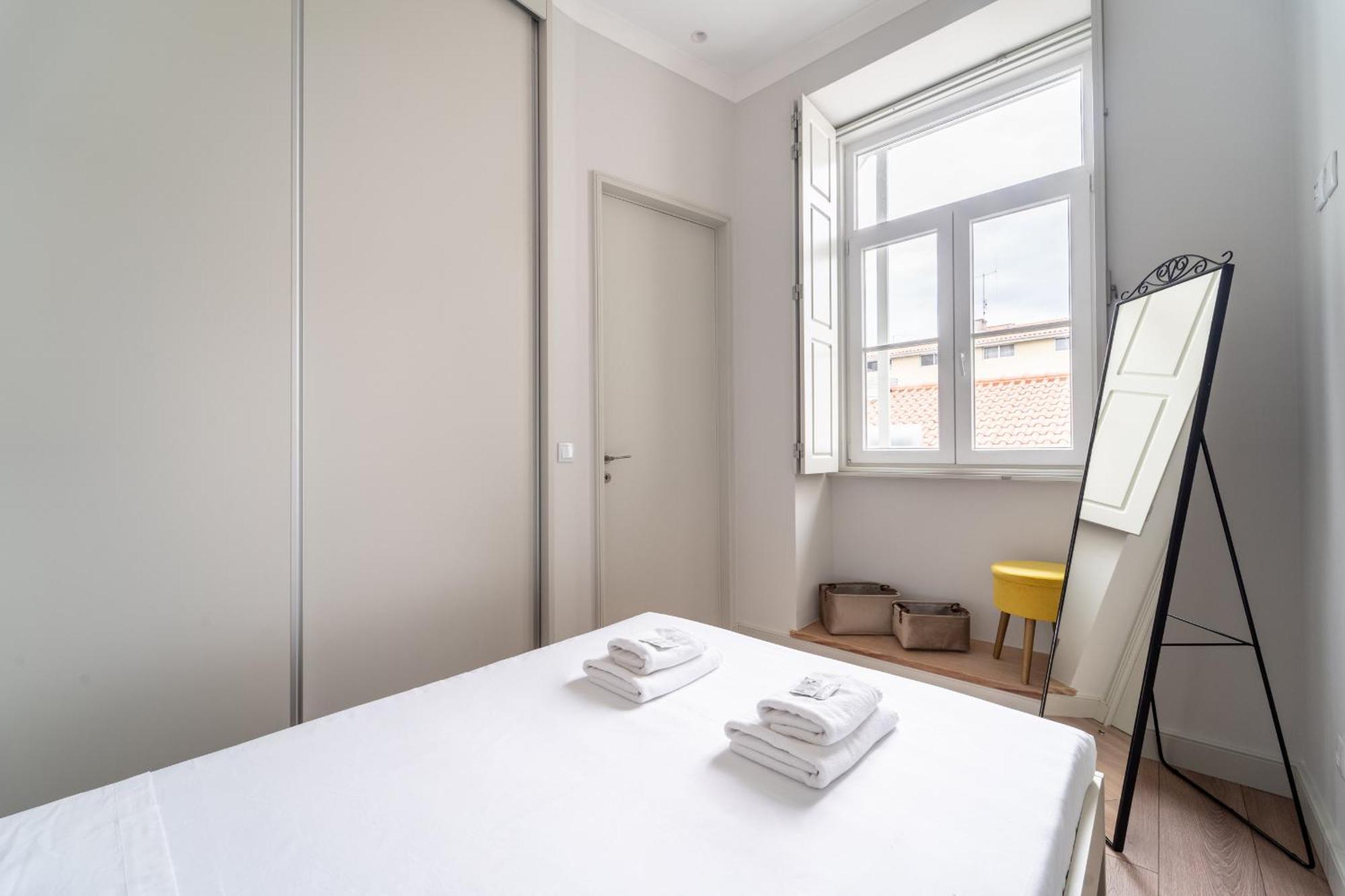 Escadaria 21 Apartment By House And People Braga Esterno foto
