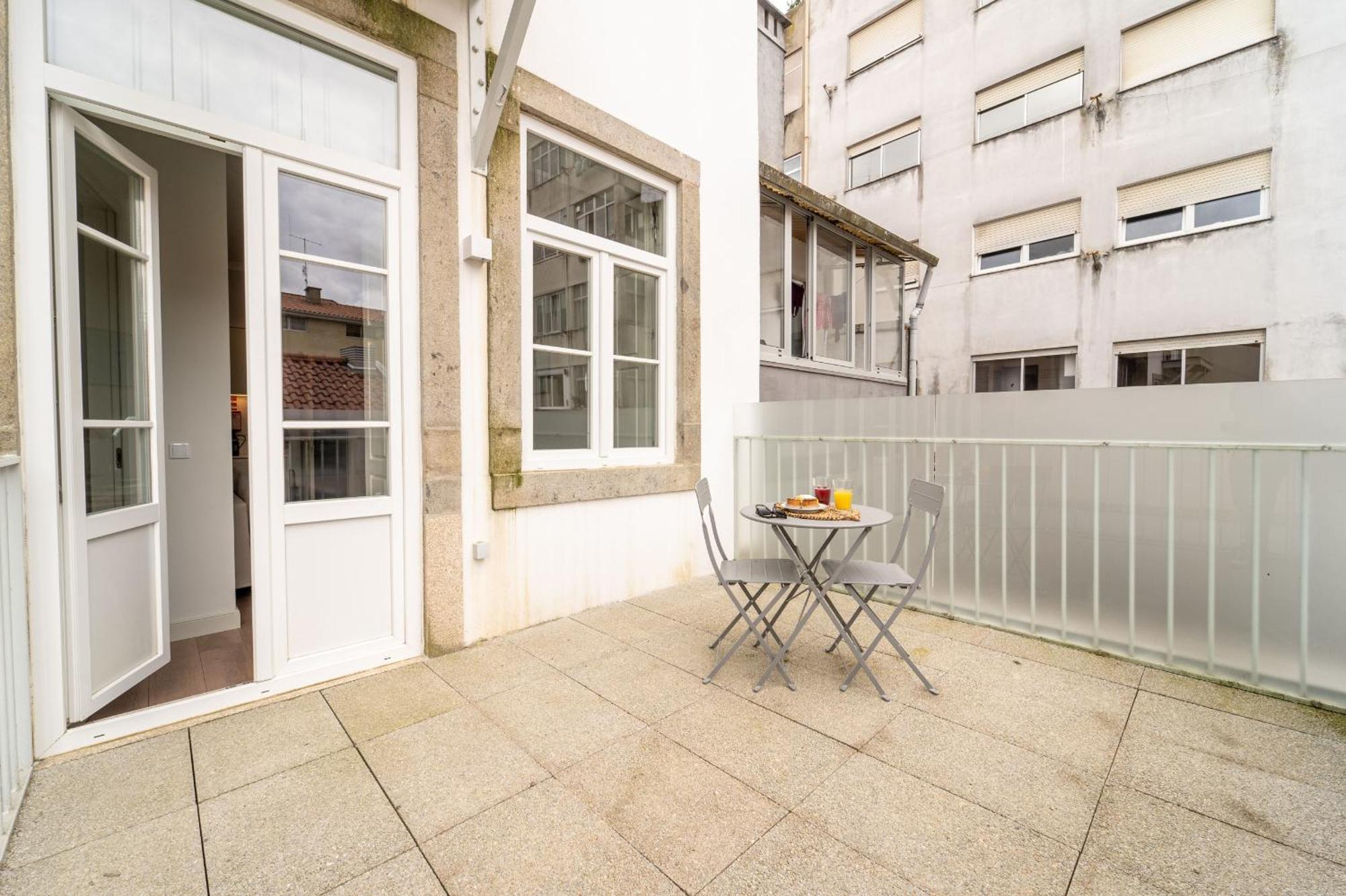Escadaria 21 Apartment By House And People Braga Esterno foto