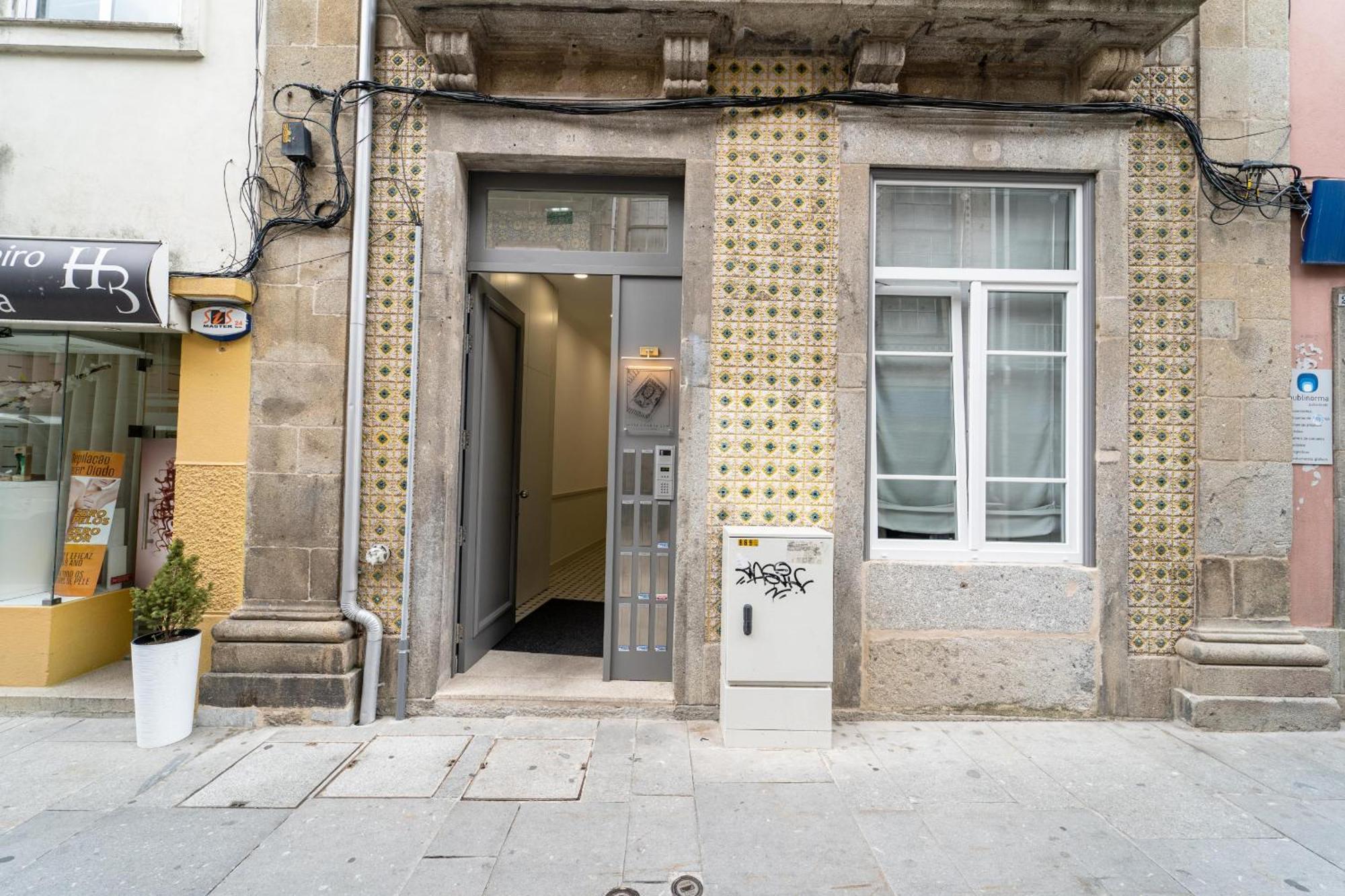 Escadaria 21 Apartment By House And People Braga Esterno foto